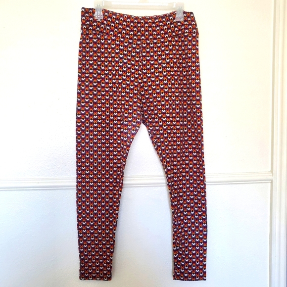 LuLaRoe Leggings Tall and Curvy will be free if bundled with another item - Picture 1 of 13